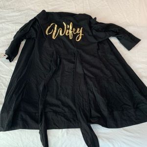 Brand new with tags Women’s S/M black Wifey Robe